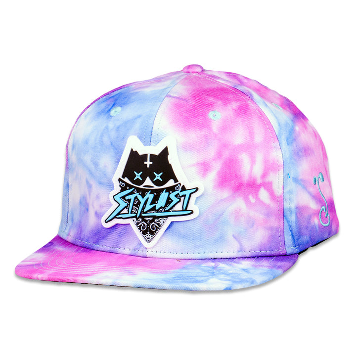 Gorra con bandana y diseño de gato teñido a mano de Stylust