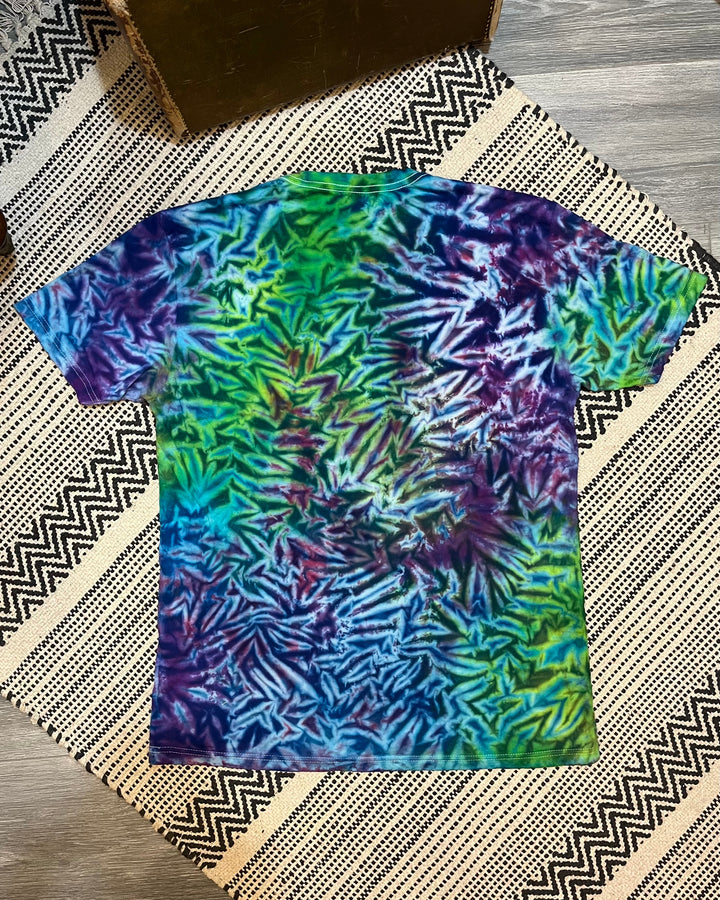 Camiseta teñida con mandala del perdón