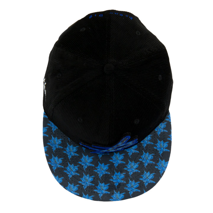 Gorra negra con correa en la parte posterior y logotipo removible Columbine de Phlo Designs