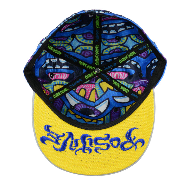 Gorro ajustado con estampado azul Harmoneyes de Chris Dyer