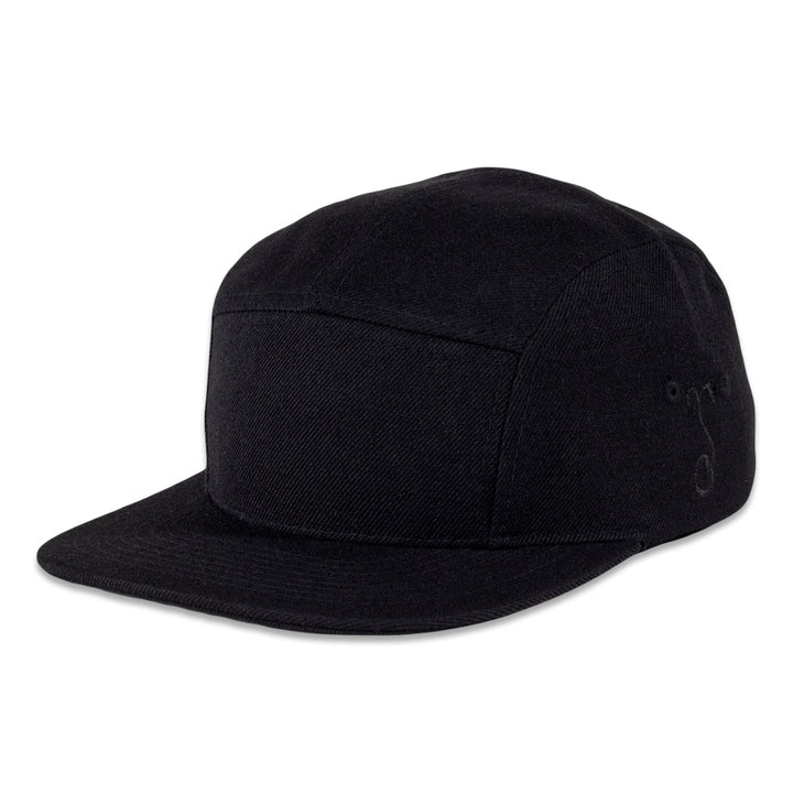 Gorra negra de cinco paneles Touch of Class