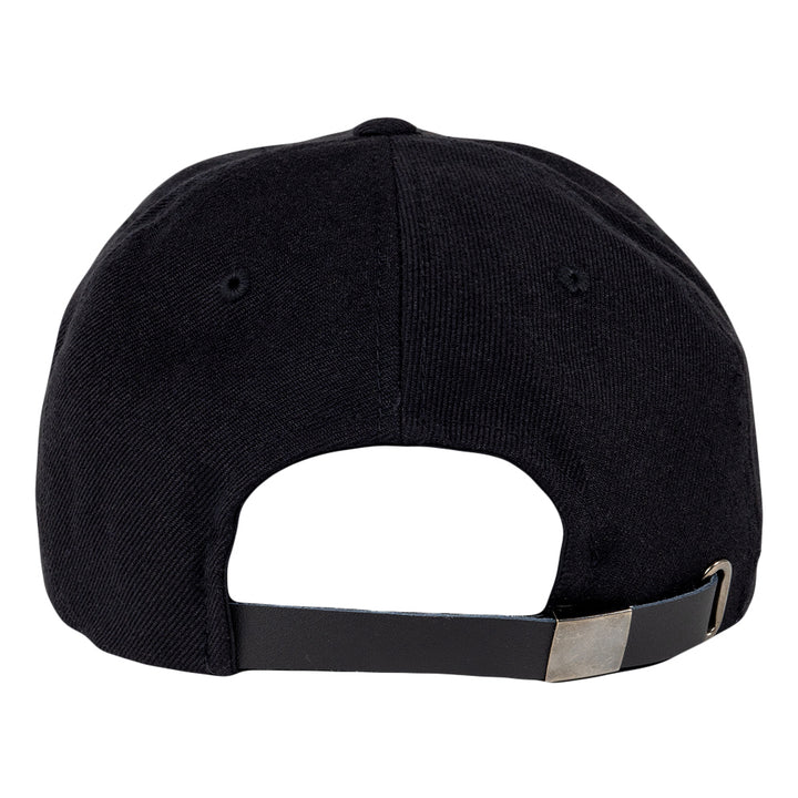 Gorra negra con correa trasera Touch of Class