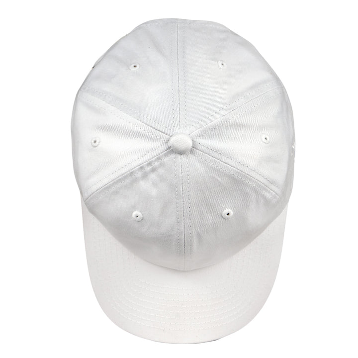 Gorra de papá blanca con toque de clase